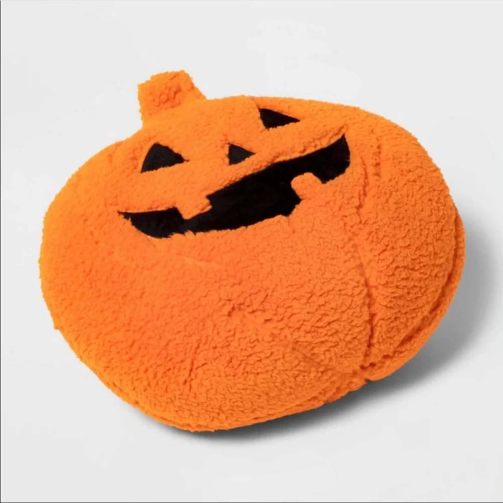 Sherpa Pumpkin Throw Pillow Orange
Hyde & EEK! Boutique π LAST ONE - Picture 2 of 4